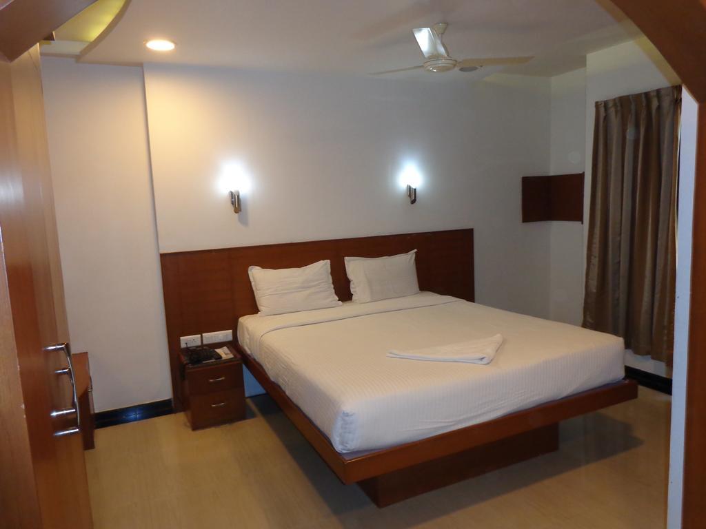 Sanu International Hotel Nāmakkal Стая снимка