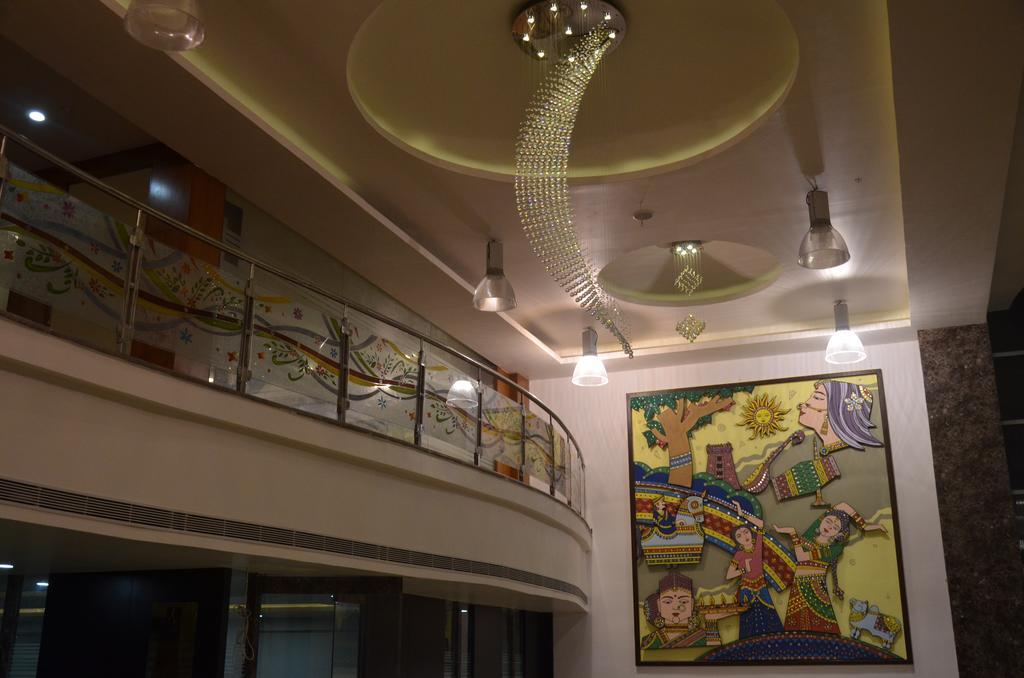 Sanu International Hotel Nāmakkal Екстериор снимка