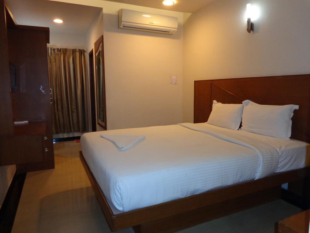 Sanu International Hotel Nāmakkal Стая снимка