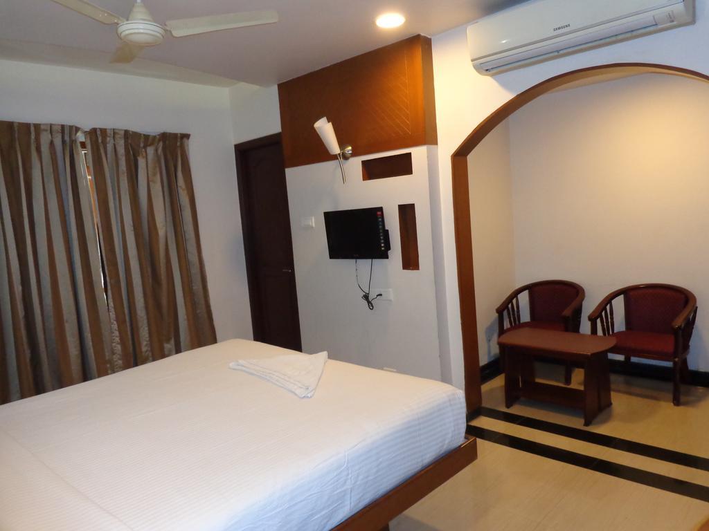 Sanu International Hotel Nāmakkal Стая снимка