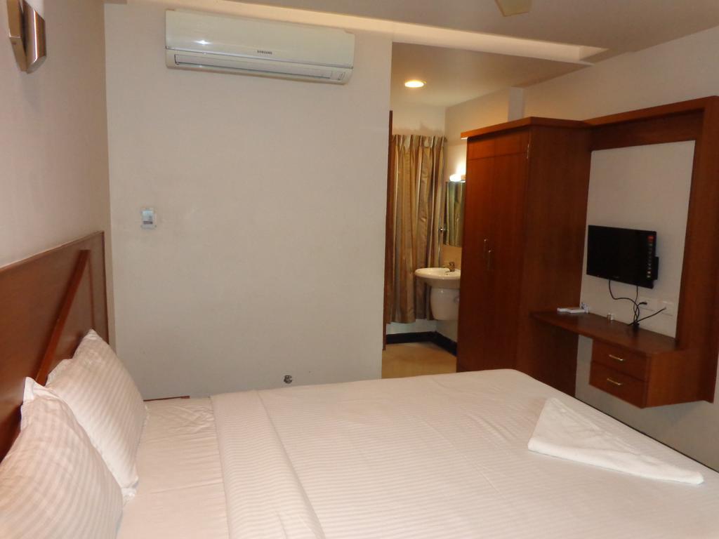 Sanu International Hotel Nāmakkal Стая снимка